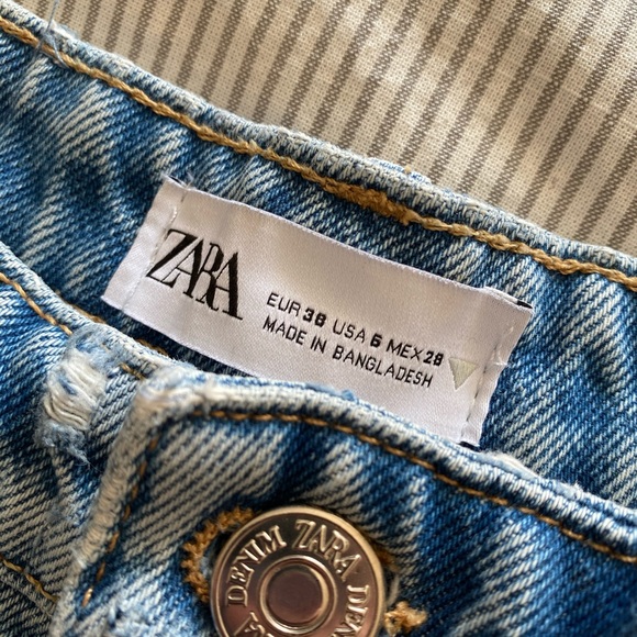 ZARA HIGH RISE SHORTS - Picture 3 of 4